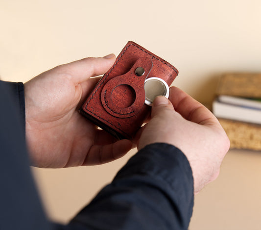 RFID Cork Wallet – AirTag Edition – Burgundy